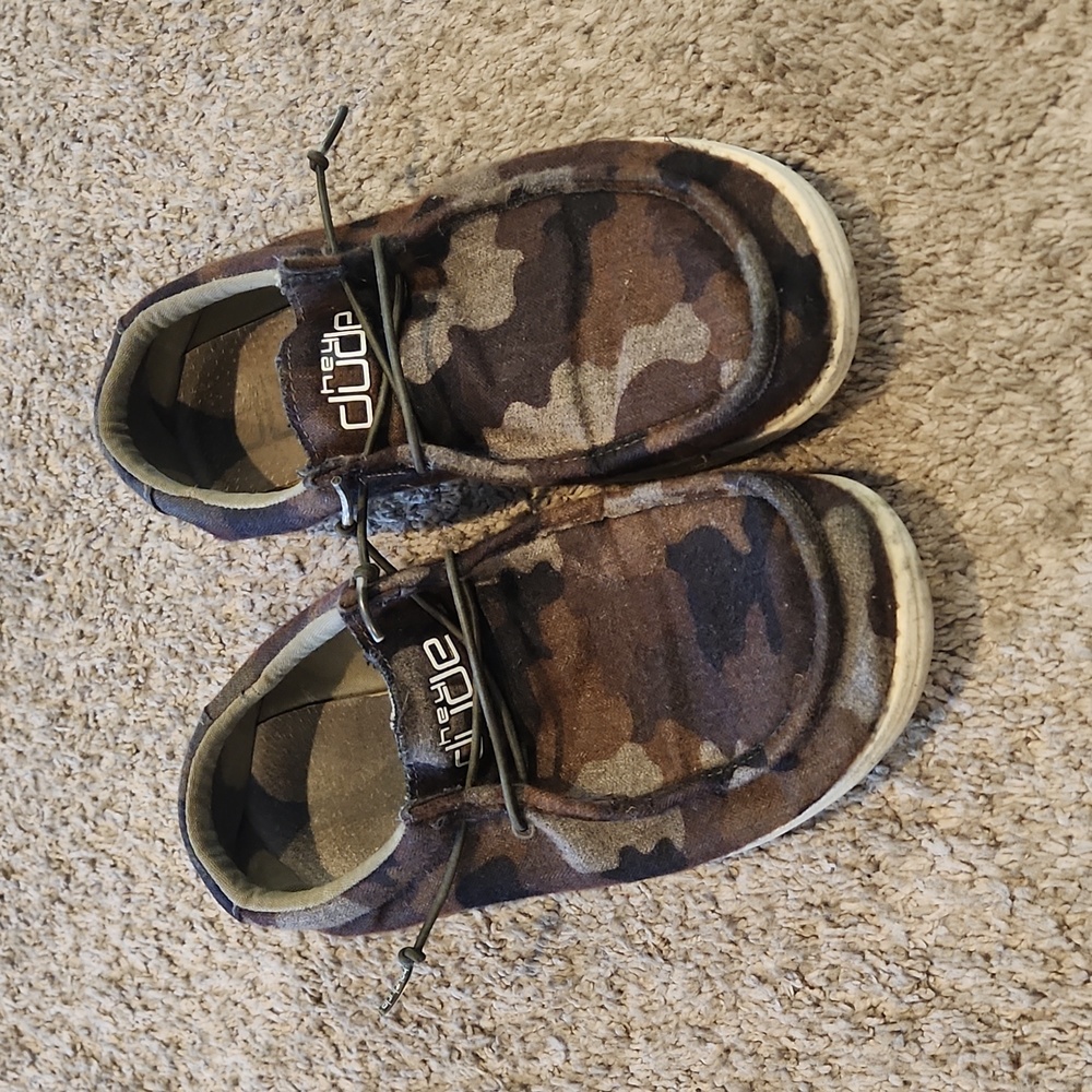Hey Dudes , camo , size 6 boys